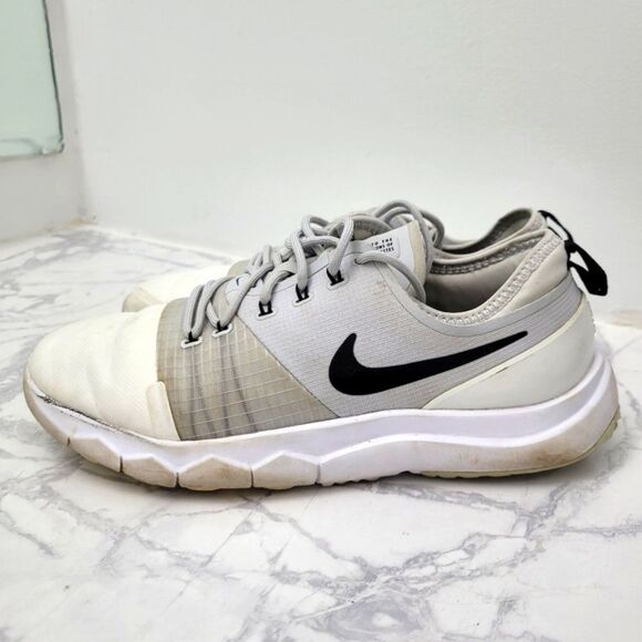 Nike White & Grey Sneakers Running Shoes Size: 5.5US - Picture 1 of 10